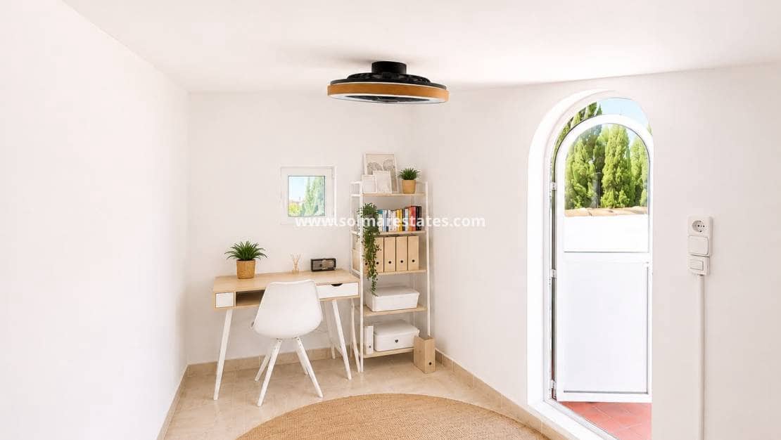 3 soveværelse Villa til salg i Villamartin med swimmingpool - € 529.995 (Ref: 10016916)