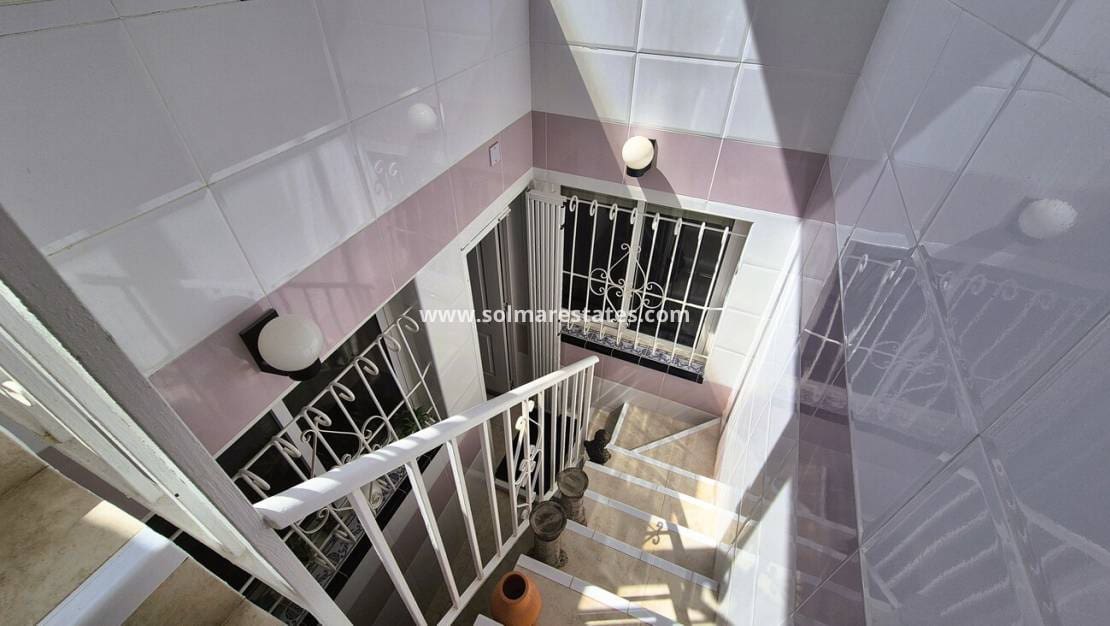 2 sovrum Semi-fristående Villa till salu i San Miguel de Salinas med pool - 240 000 € (Ref: 10016917)