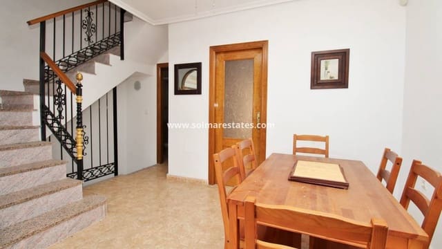 3 soveværelse Byhus til salg i Villamartin, Orihuela med swimmingpool - € 199.950 (Ref: 10019342)
