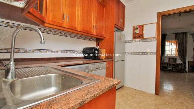 3 soveværelse Byhus til salg i Villamartin, Orihuela med swimmingpool - € 199.950 (Ref: 10019342)