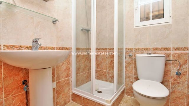 3 soveværelse Byhus til salg i Villamartin, Orihuela med swimmingpool - € 199.950 (Ref: 10019342)