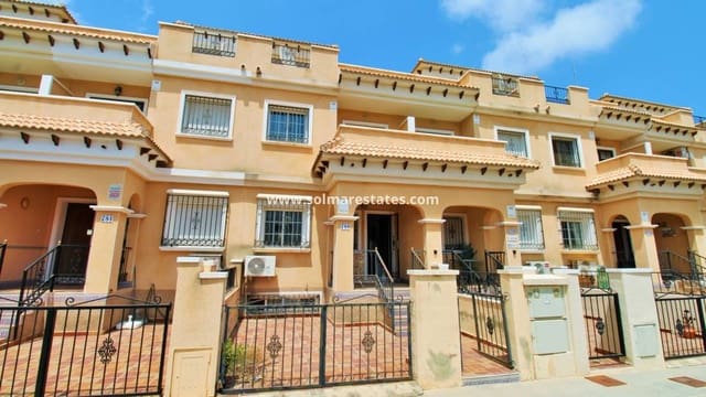 3 soveværelse Byhus til salg i Villamartin, Orihuela med swimmingpool - € 199.950 (Ref: 10019342)