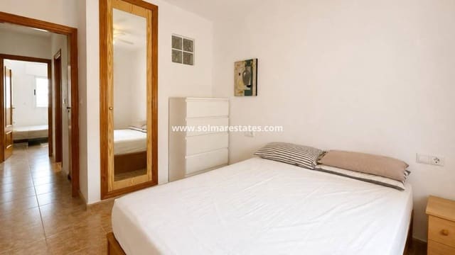 3 soveværelse Lejlighed til salg i La Zenia, Orihuela med swimmingpool - € 195.000 (Ref: 10019793)