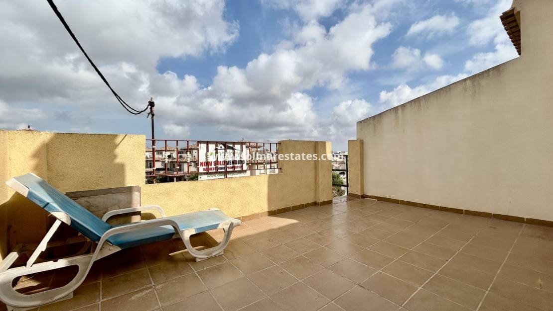 3 soveværelse Lejlighed til salg i La Zenia med swimmingpool - € 195.000 (Ref: 10019793)