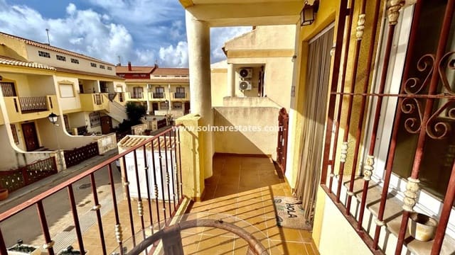 3 soveværelse Lejlighed til salg i La Zenia, Orihuela med swimmingpool - € 195.000 (Ref: 10019793)