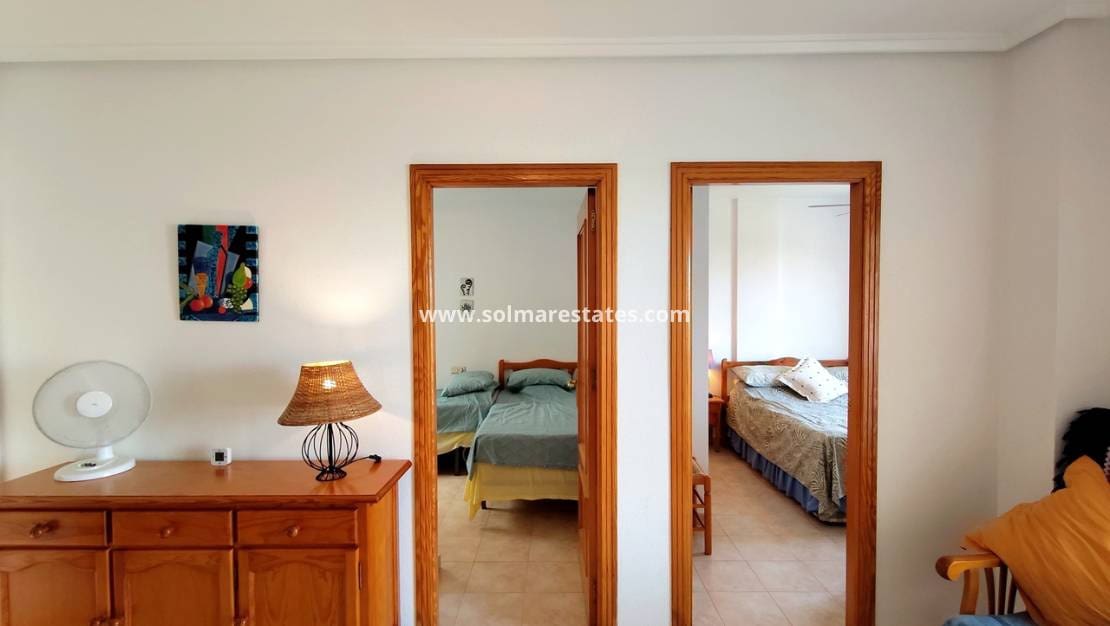 2 Zimmer Apartment zu verkaufen in La Zenia mit Pool - 169.900 € (Ref: 10021198)
