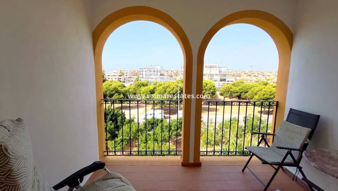 2 Zimmer Apartment zu verkaufen in La Zenia mit Pool - 169.900 € (Ref: 10021198)