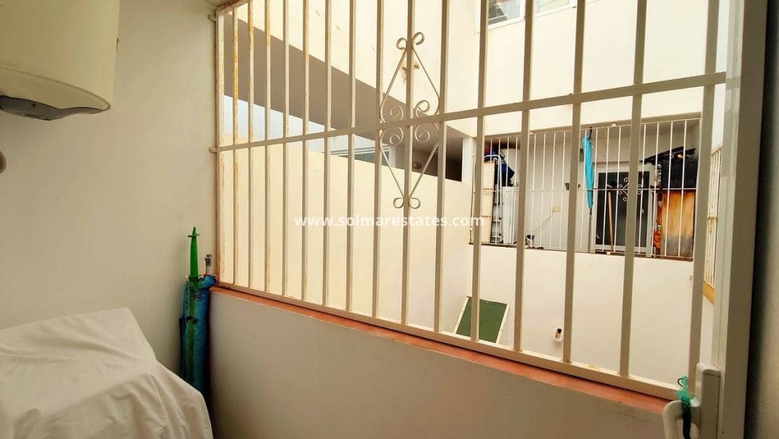 2 Zimmer Apartment zu verkaufen in La Zenia mit Pool - 169.900 € (Ref: 10021198)