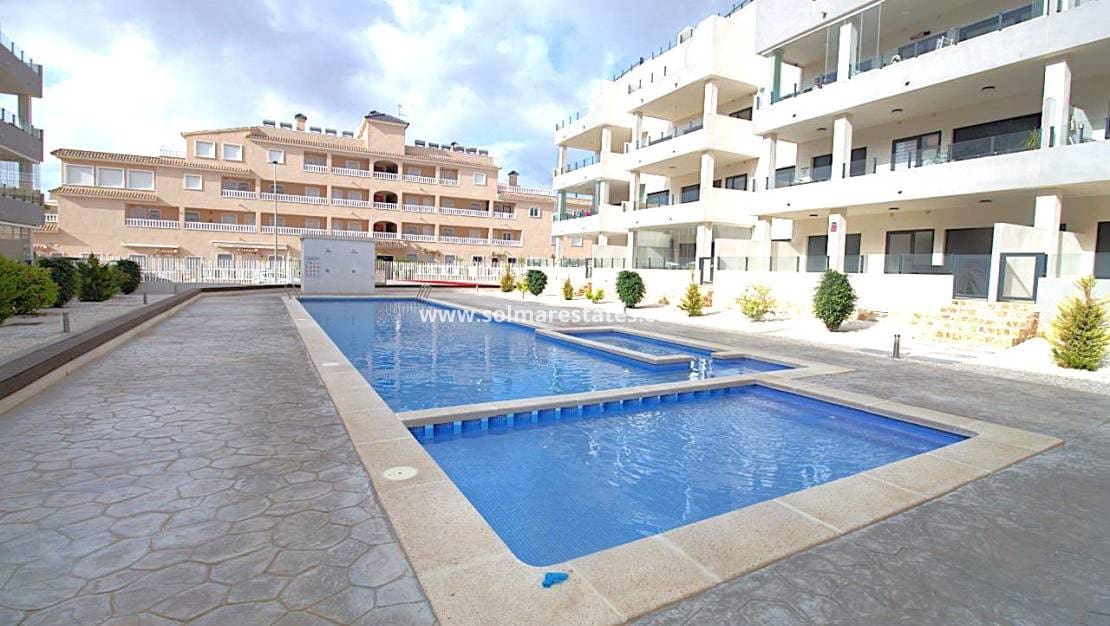 2 soverom Leilighet til salgs i Villamartin med svømmebasseng - € 329 000 (Ref: 10021348)