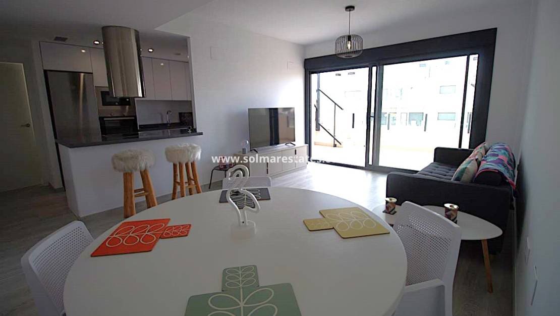 2 soverom Leilighet til salgs i Villamartin med svømmebasseng - € 329 000 (Ref: 10021348)