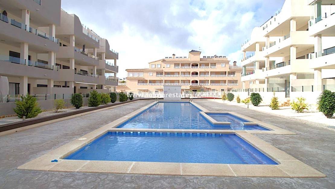2 soverom Leilighet til salgs i Villamartin med svømmebasseng - € 329 000 (Ref: 10021348)