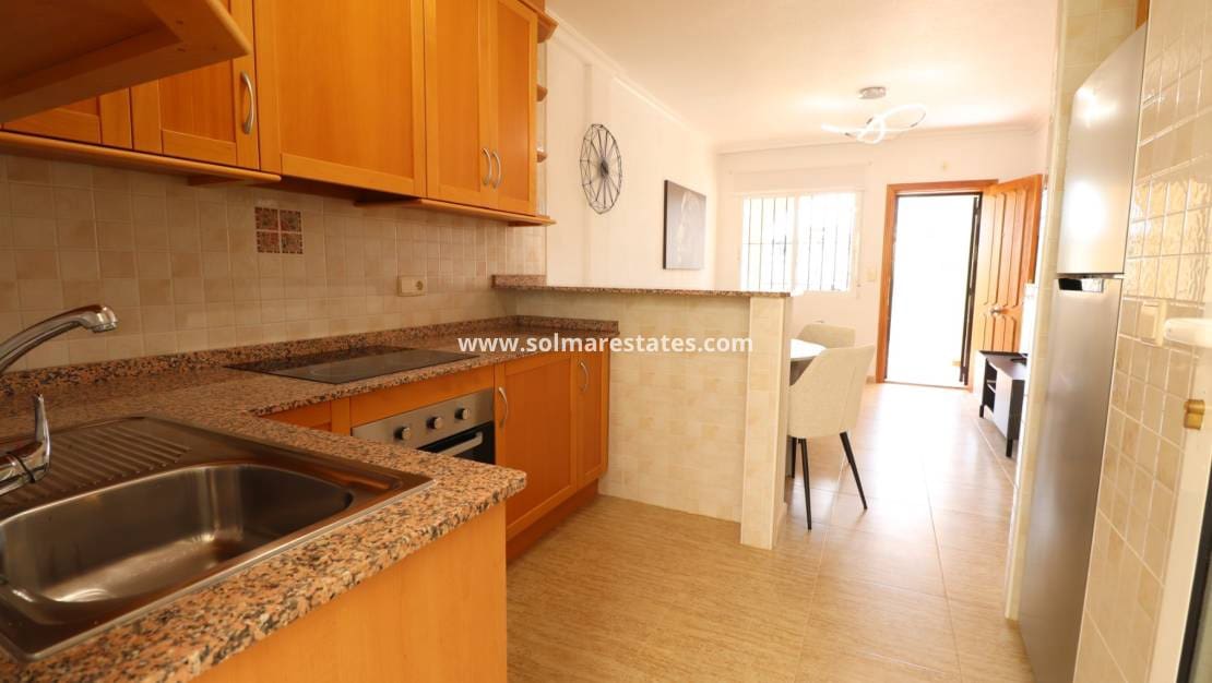 2 Zimmer Bungalow zu verkaufen in Algorfa mit Pool - 164.950 € (Ref: 10021349)