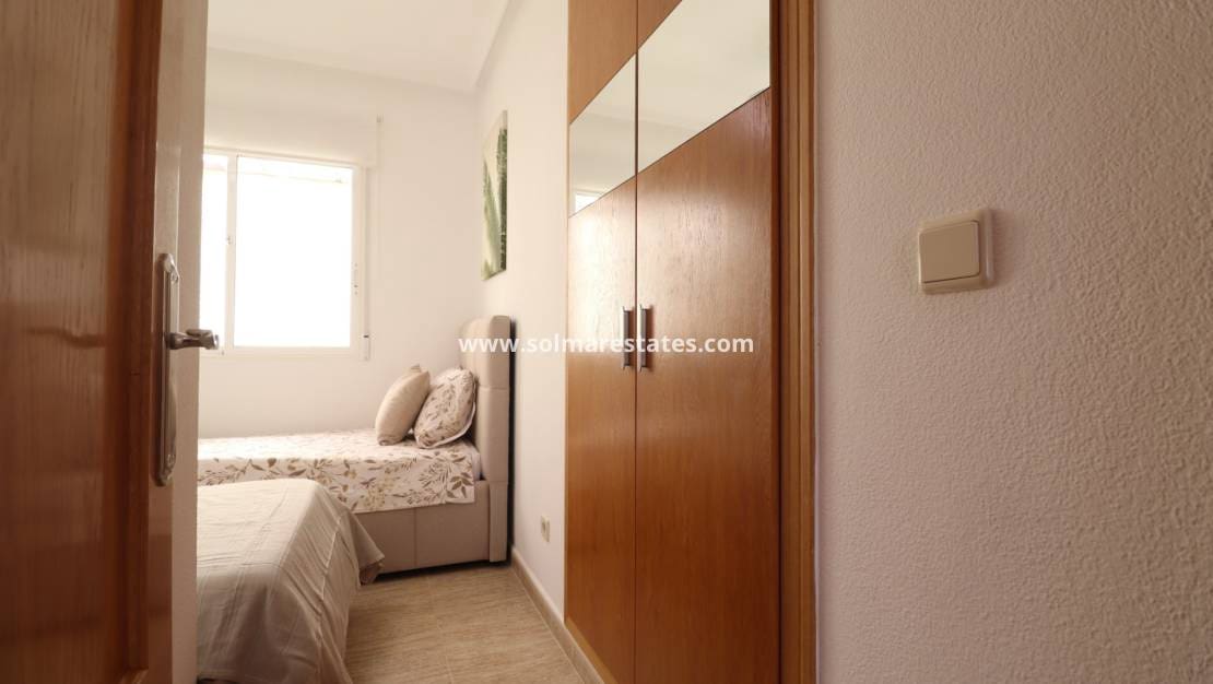 2 Zimmer Bungalow zu verkaufen in Algorfa mit Pool - 164.950 € (Ref: 10021349)