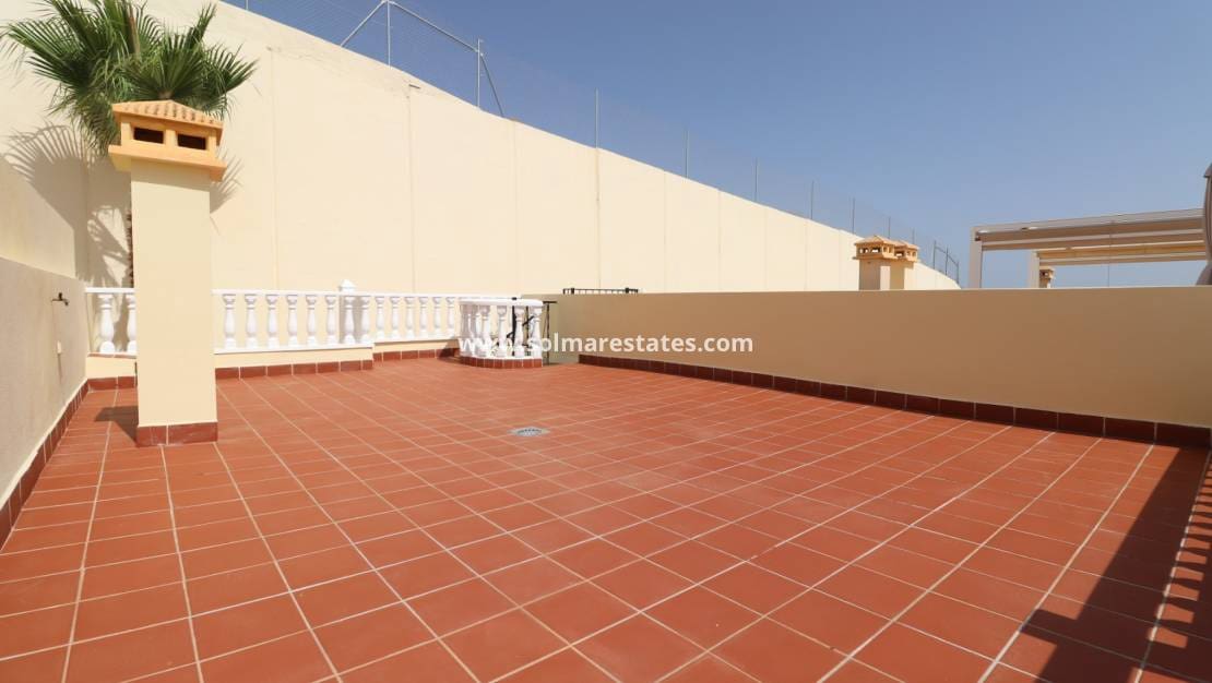 2 Zimmer Bungalow zu verkaufen in Algorfa mit Pool - 164.950 € (Ref: 10021349)
