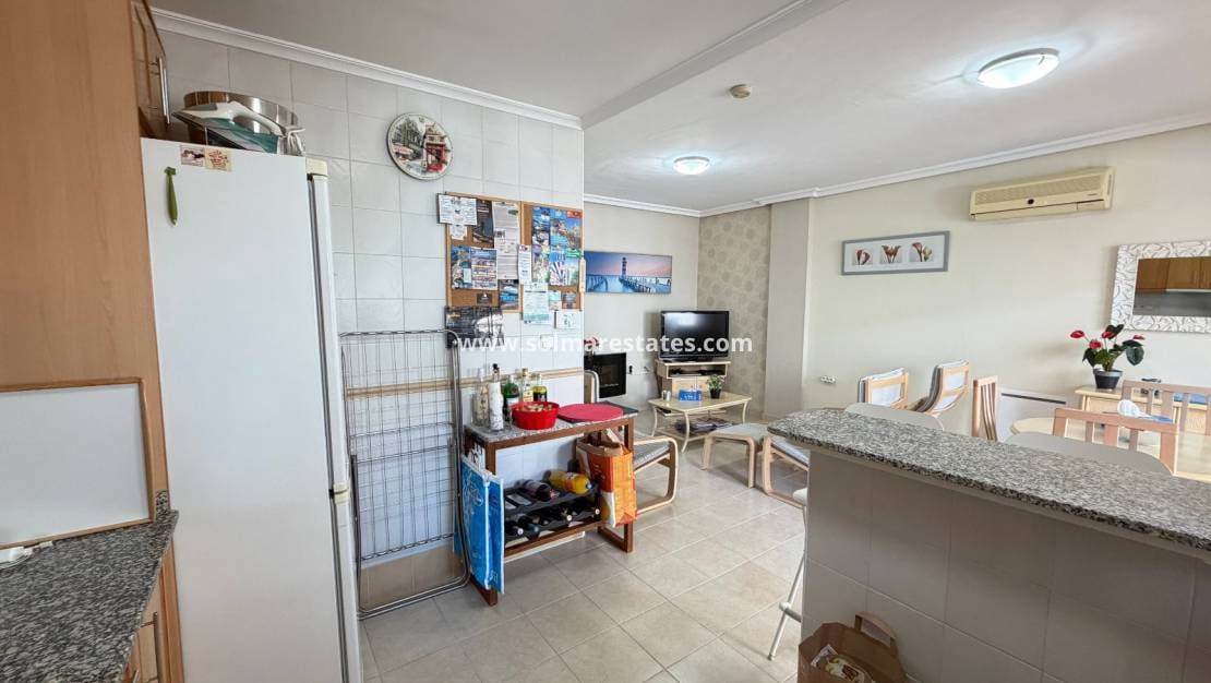 2 makuuhuone Huoneisto myytävänä paikassa Jacarilla mukana uima-altaan - 129 950 € (Ref: 10021350)