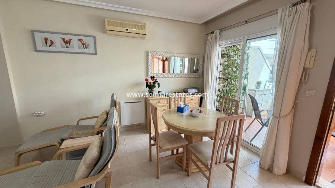 2 makuuhuone Huoneisto myytävänä paikassa Jacarilla mukana uima-altaan - 129 950 € (Ref: 10021350)