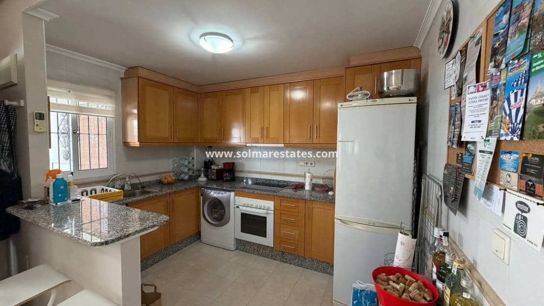 2 makuuhuone Huoneisto myytävänä paikassa Jacarilla mukana uima-altaan - 129 950 € (Ref: 10021350)