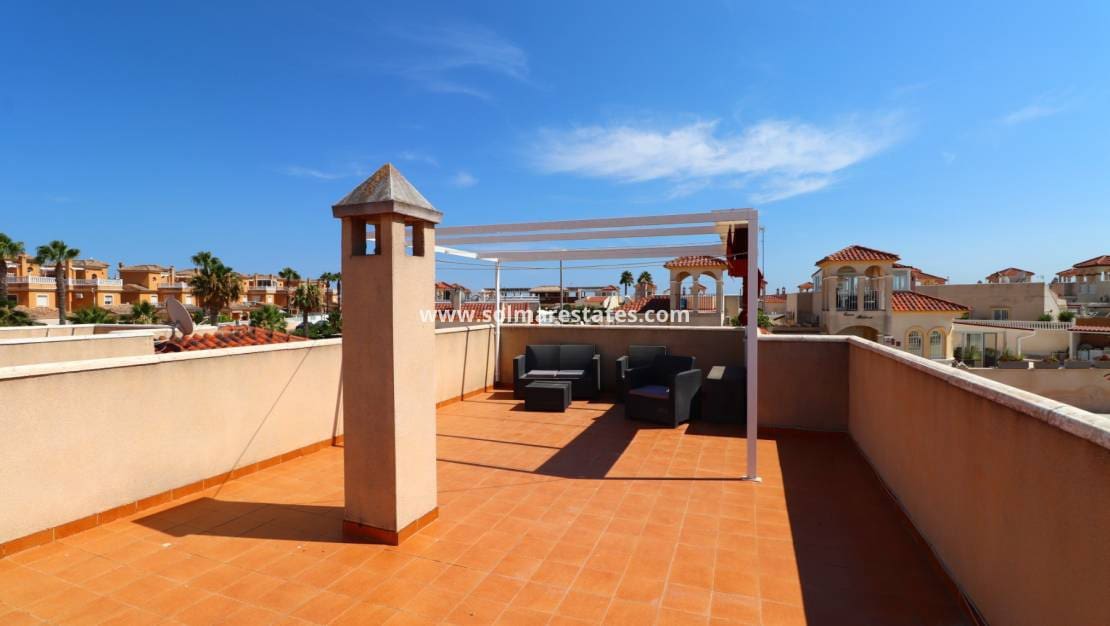 3 sovrum Villa till salu i Lo Crispin med pool - 220 000 € (Ref: 10021351)