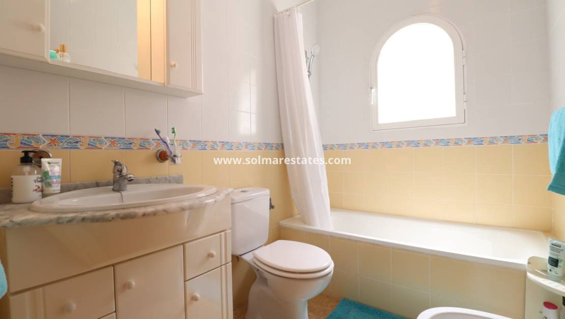 3 sovrum Villa till salu i Lo Crispin med pool - 220 000 € (Ref: 10021351)