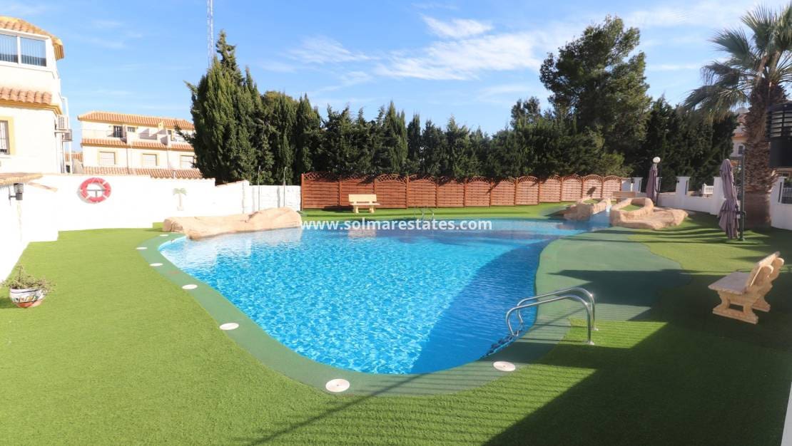 2 sovrum Hus till salu i Algorfa med pool - 159 950 € (Ref: 10021352)