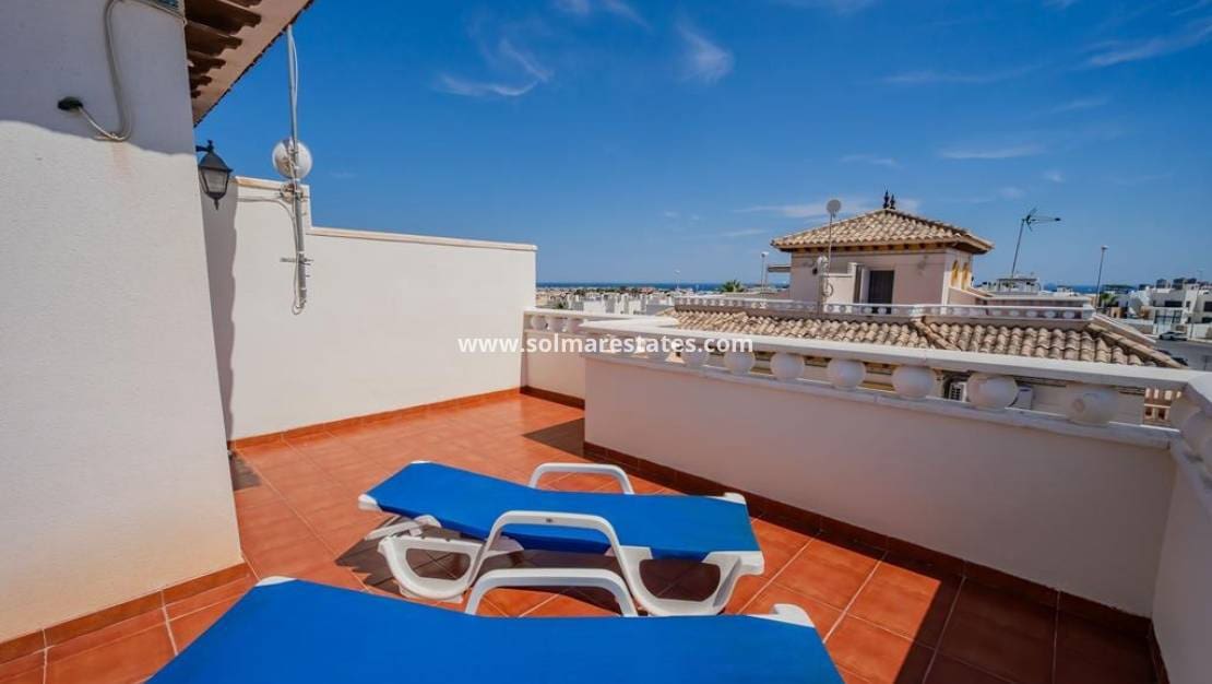 3 quarto Moradia Geminada para venda em Cabo Roig com piscina - 315 000 € (Ref: 10021716)