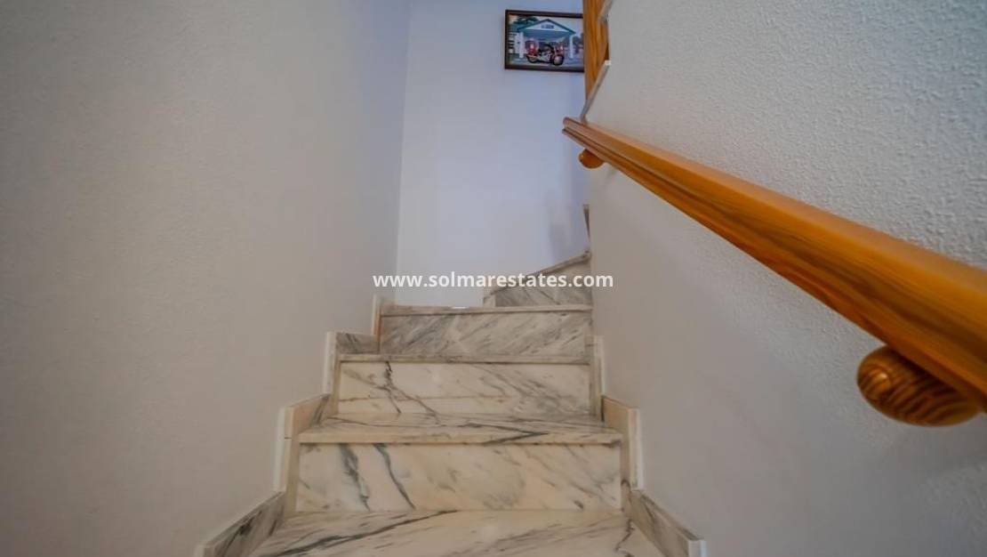 3 quarto Moradia Geminada para venda em Cabo Roig com piscina - 315 000 € (Ref: 10021716)
