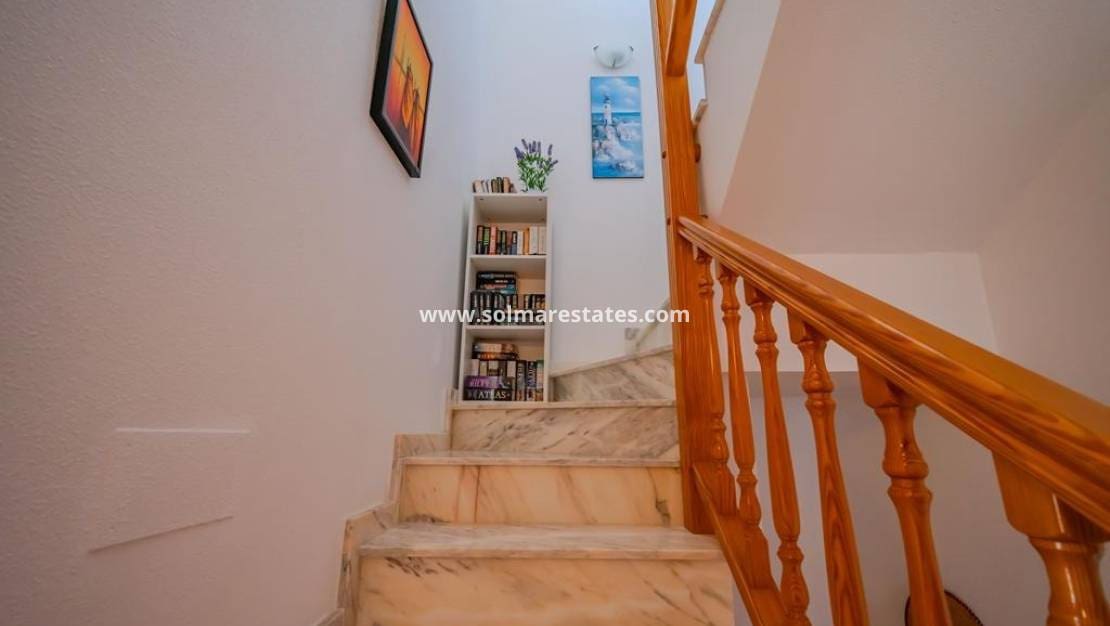 3 quarto Moradia Geminada para venda em Cabo Roig com piscina - 315 000 € (Ref: 10021716)
