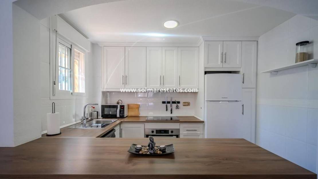 3 quarto Moradia Geminada para venda em Cabo Roig com piscina - 315 000 € (Ref: 10021716)