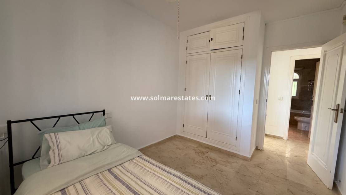 4 soverom Villa til salgs i Villamartin med svømmebasseng - € 645 000 (Ref: 10023111)