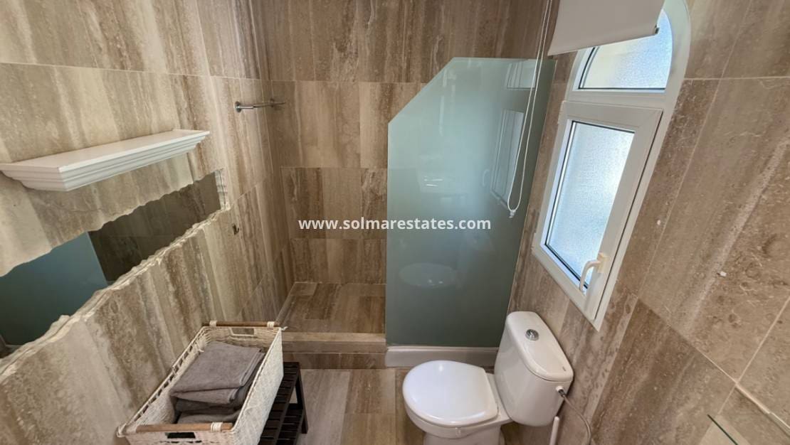 4 soverom Villa til salgs i Villamartin med svømmebasseng - € 645 000 (Ref: 10023111)