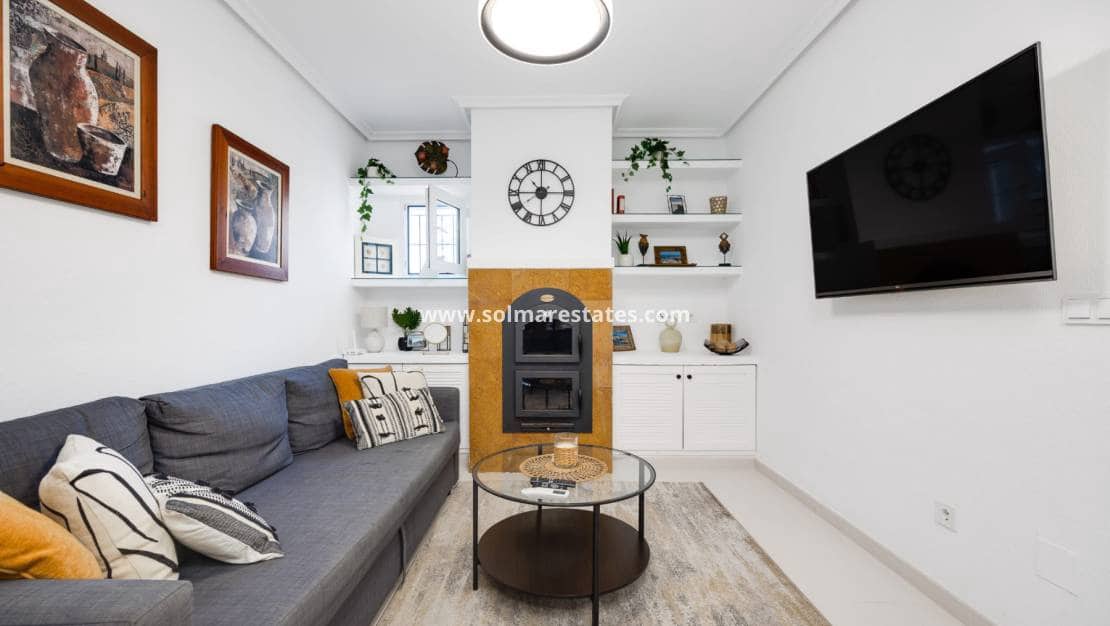 2 sovrum Lägenhet till salu i Playa Flamenca med pool - 235 000 € (Ref: 10023112)