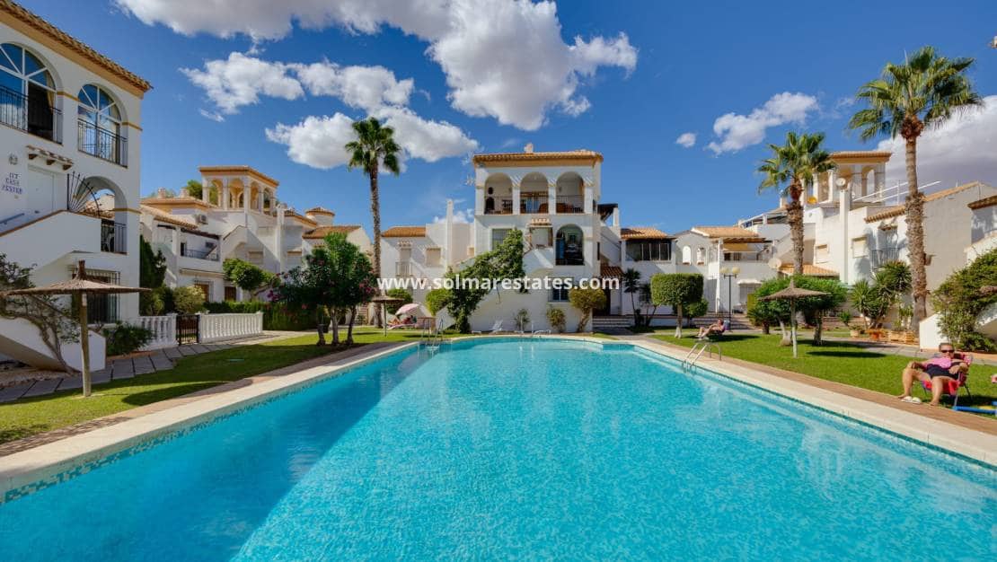 2 sovrum Lägenhet till salu i Playa Flamenca med pool - 235 000 € (Ref: 10023112)