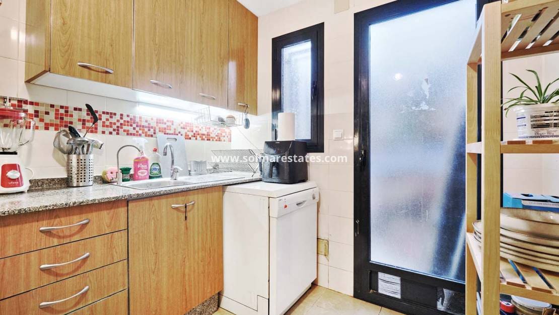 3 sypialnia Dom na sprzedaż w Villamartin z basenem - 239 000 € (Ref: 10023113)