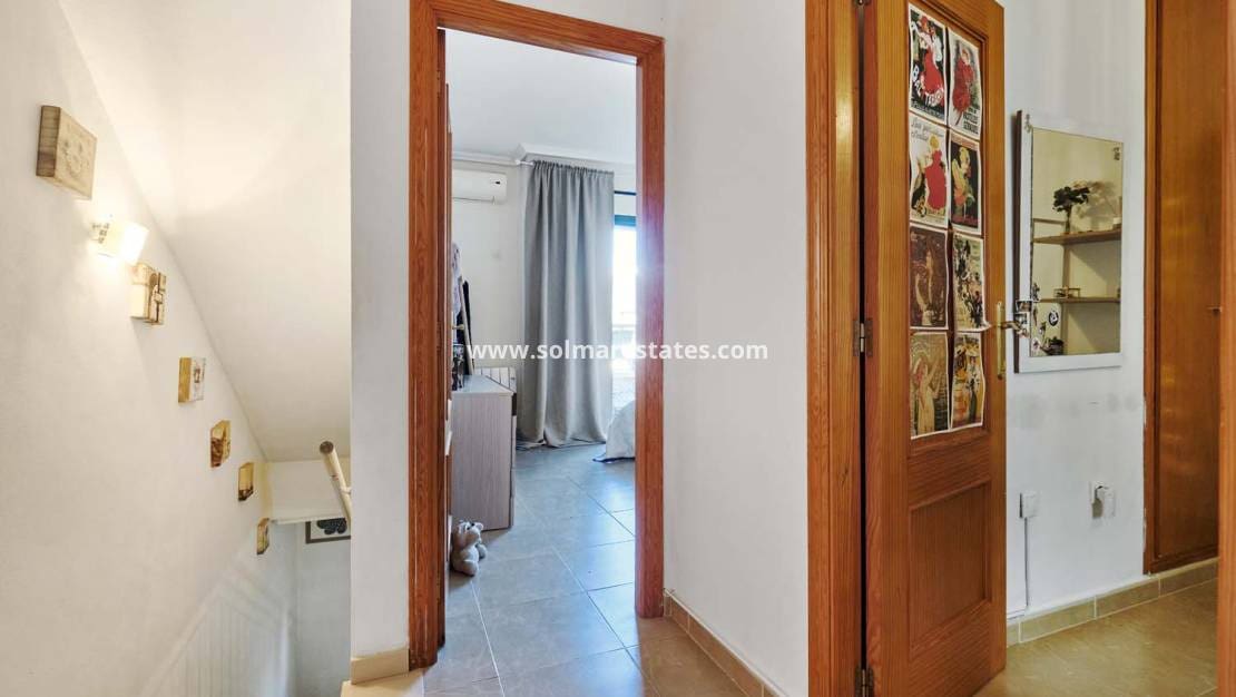 3 sypialnia Dom na sprzedaż w Villamartin z basenem - 239 000 € (Ref: 10023113)