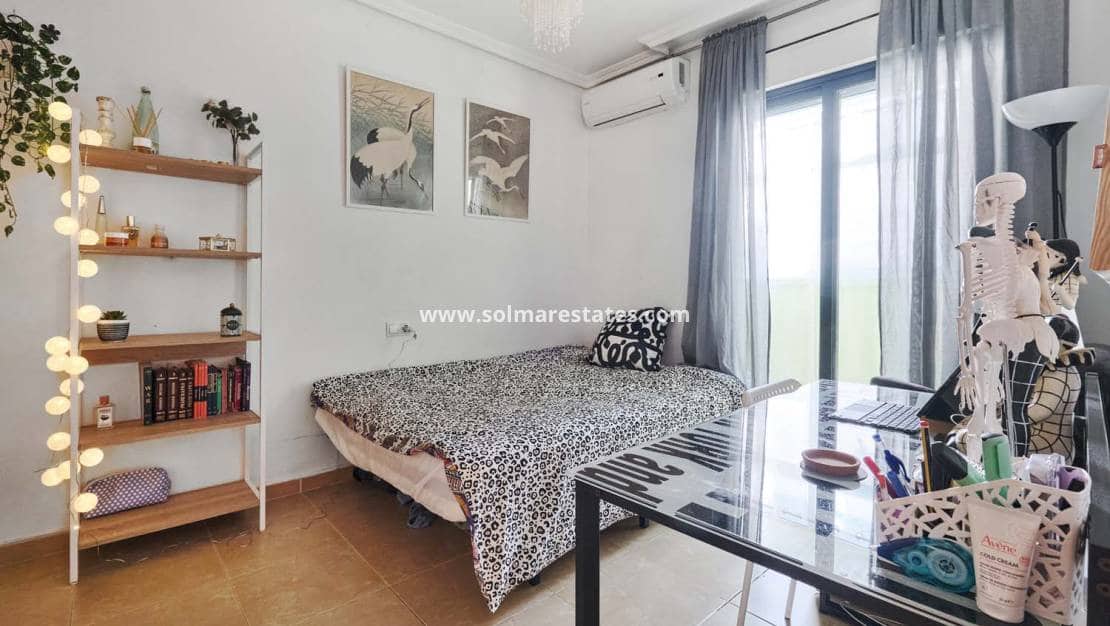 3 sypialnia Dom na sprzedaż w Villamartin z basenem - 239 000 € (Ref: 10023113)