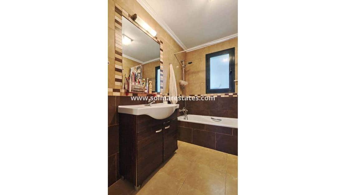 3 sypialnia Dom na sprzedaż w Villamartin z basenem - 239 000 € (Ref: 10023113)