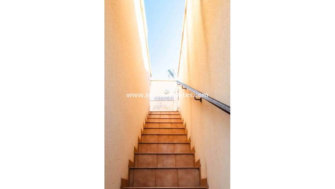 3 sypialnia Dom na sprzedaż w Villamartin z basenem - 239 000 € (Ref: 10023113)