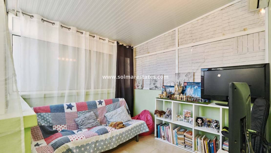 3 sypialnia Dom na sprzedaż w Villamartin z basenem - 239 000 € (Ref: 10023113)
