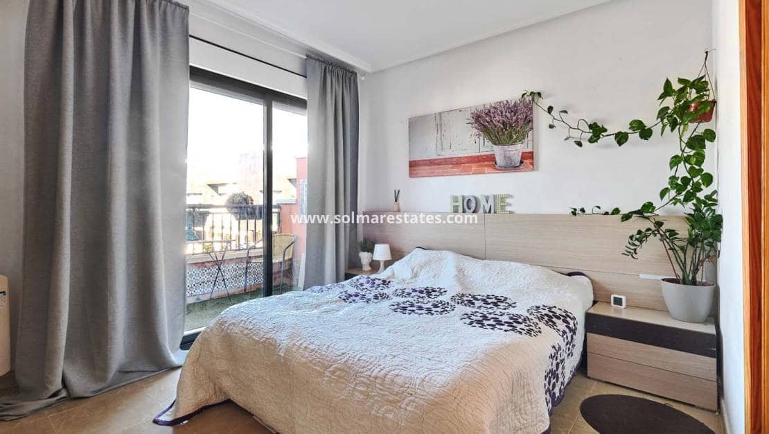 3 sypialnia Dom na sprzedaż w Villamartin z basenem - 239 000 € (Ref: 10023113)