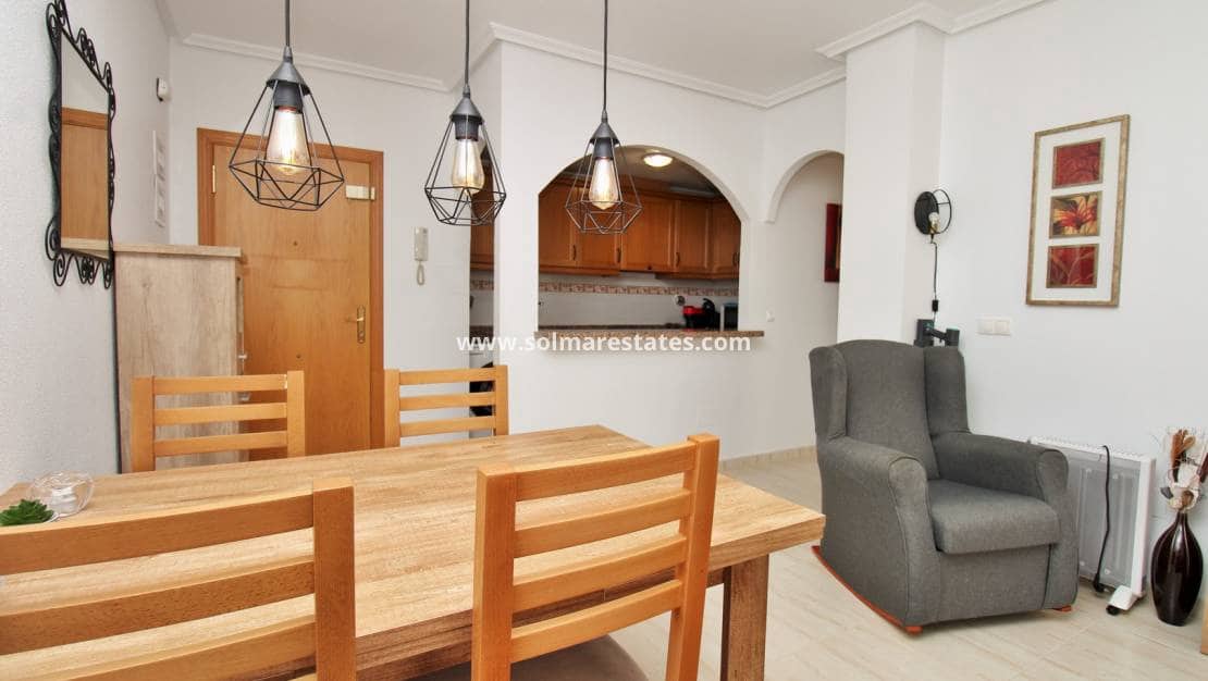 2 Zimmer Apartment zu verkaufen in San Miguel de Salinas mit Pool - 154.950 € (Ref: 10023116)
