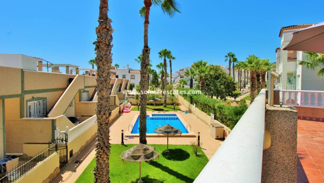 2 soveværelse Lejlighed til salg i Villamartin med swimmingpool - € 189.900 (Ref: 10023117)