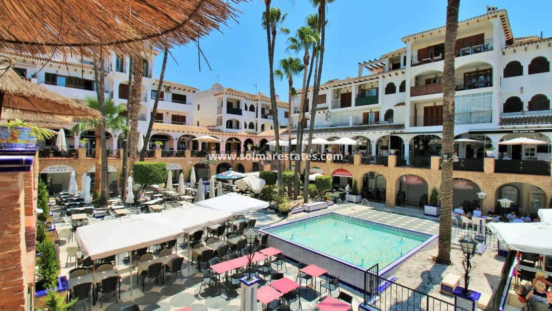 2 soveværelse Lejlighed til salg i Villamartin med swimmingpool - € 189.900 (Ref: 10023117)