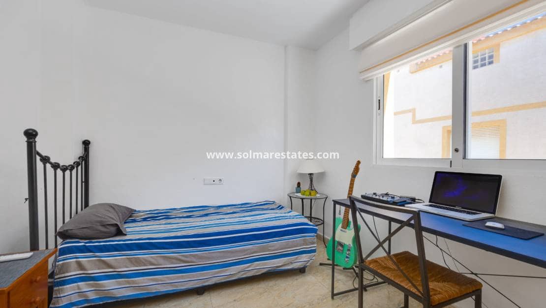 3 camera da letto Casa in vendita in Playa Flamenca con piscina - 184.000 € (Rif: 10023118)