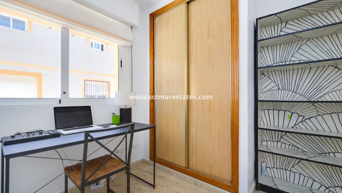 3 camera da letto Casa in vendita in Playa Flamenca con piscina - 184.000 € (Rif: 10023118)