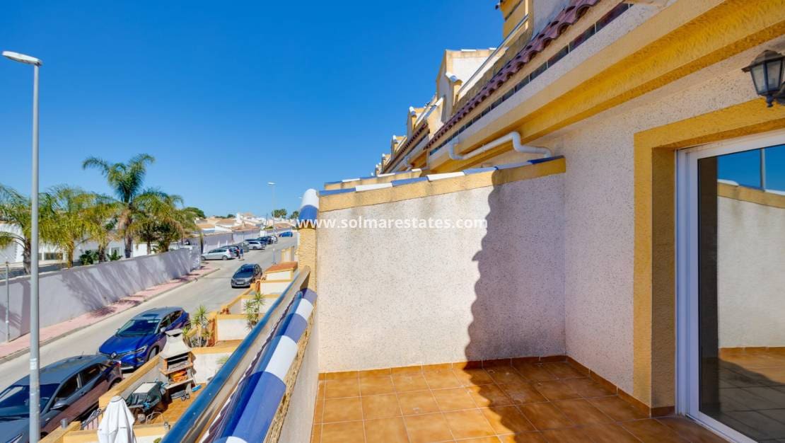 3 camera da letto Casa in vendita in Playa Flamenca con piscina - 184.000 € (Rif: 10023118)