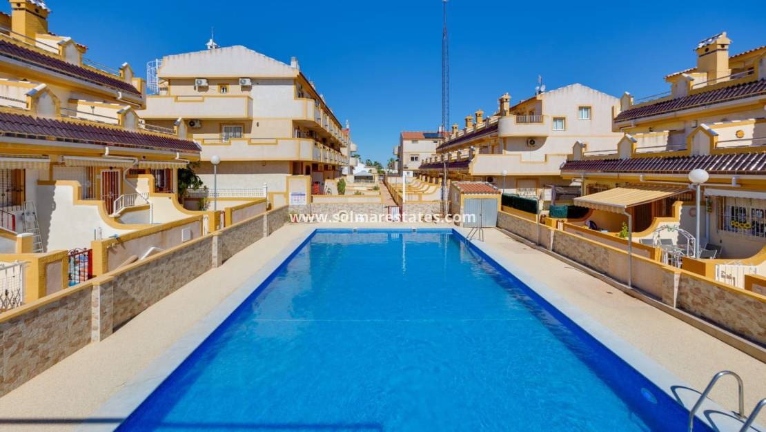 3 camera da letto Casa in vendita in Playa Flamenca con piscina - 184.000 € (Rif: 10023118)