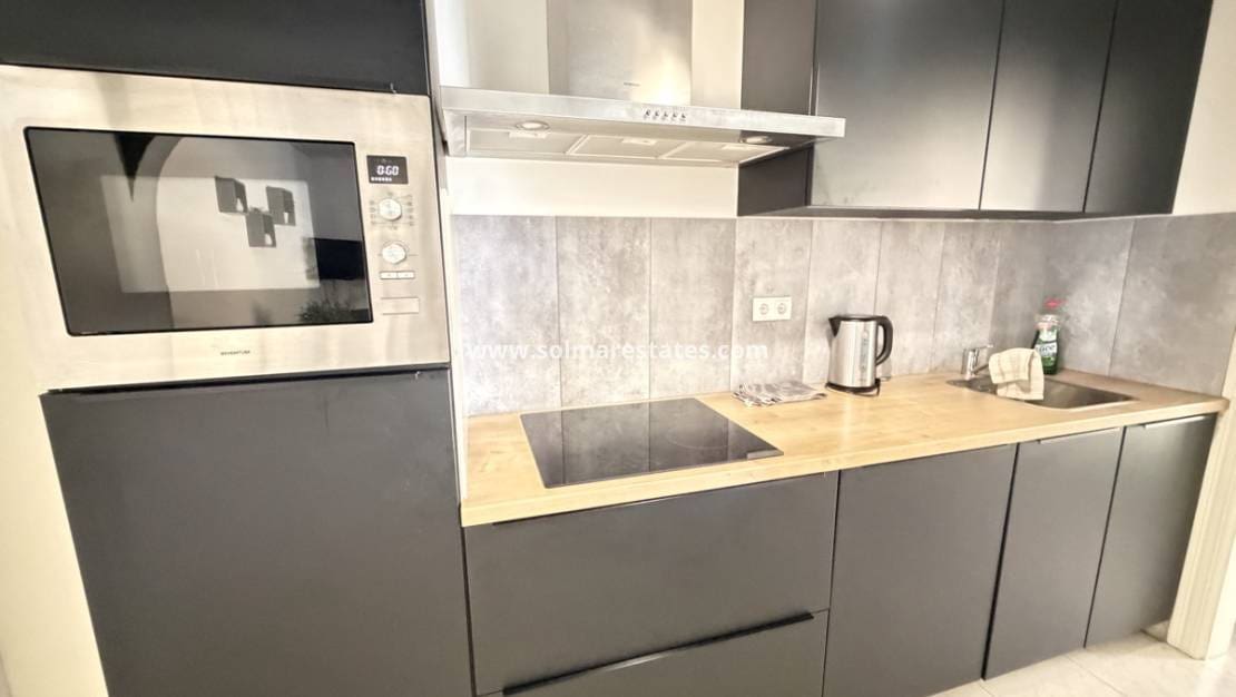 2 bedroom Apartment for sale in Villamartin with pool - € 159,995 (Ref: 10023213)