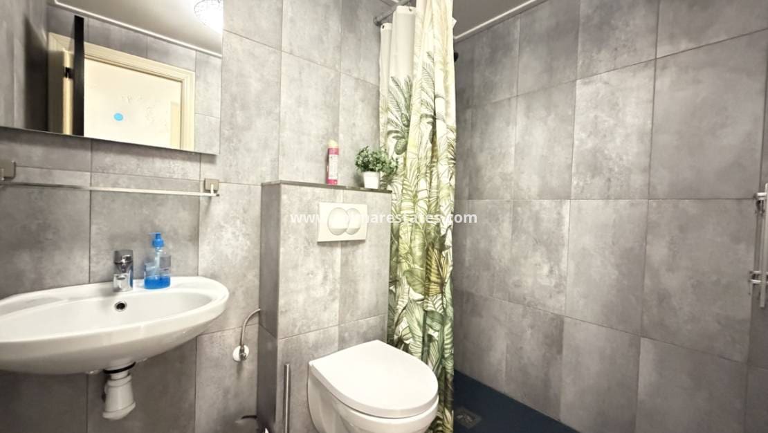 2 bedroom Apartment for sale in Villamartin with pool - € 159,995 (Ref: 10023213)