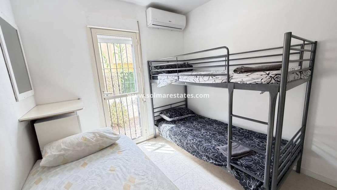 2 bedroom Apartment for sale in Villamartin with pool - € 159,995 (Ref: 10023213)