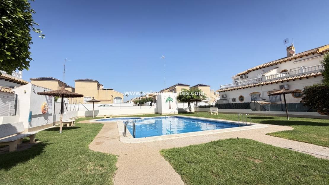 2 Zimmer Doppelhaus zu verkaufen in Los Altos mit Pool - 245.000 € (Ref: 10023214)